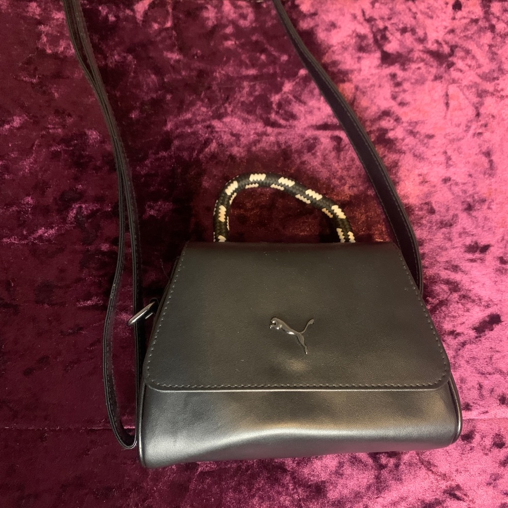 A puma bag